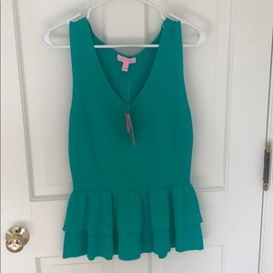 Never worn lily Pulitzer tip